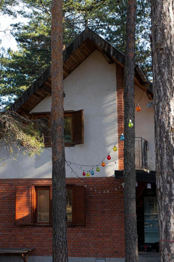 Rustic Home Tara Kaludjerske Bare Bagian luar foto