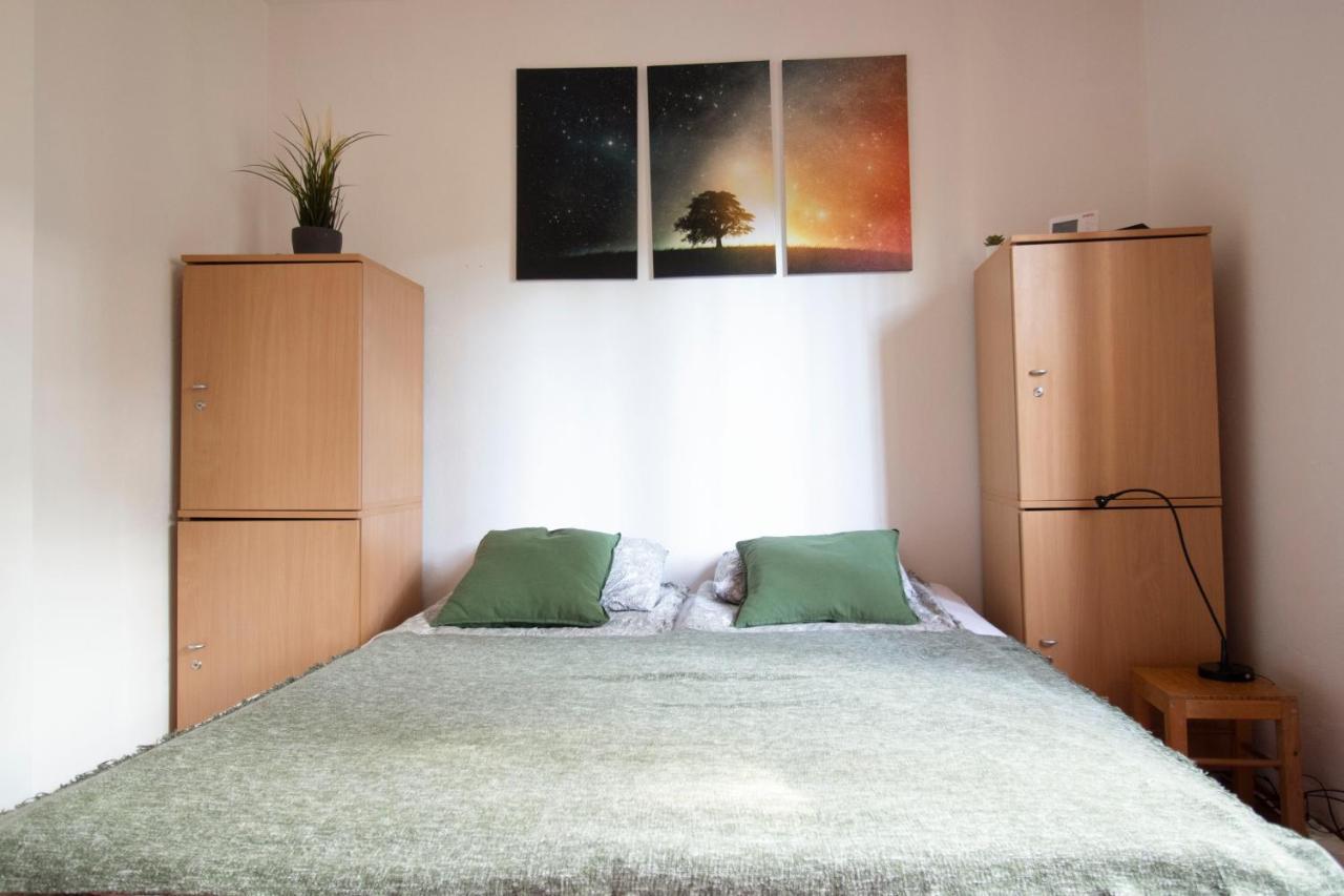 Rustic Home Tara Kaludjerske Bare Bagian luar foto