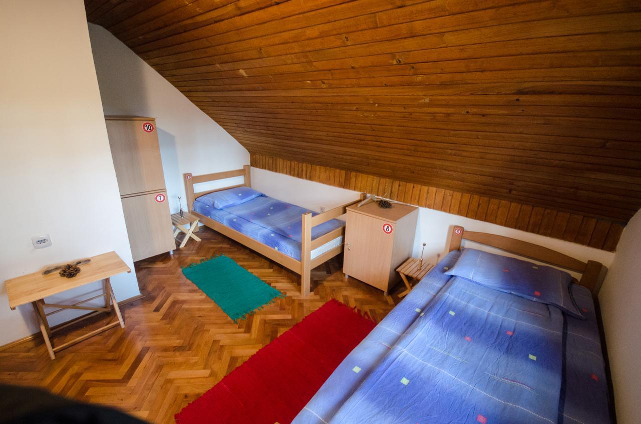 Rustic Home Tara Kaludjerske Bare Bagian luar foto