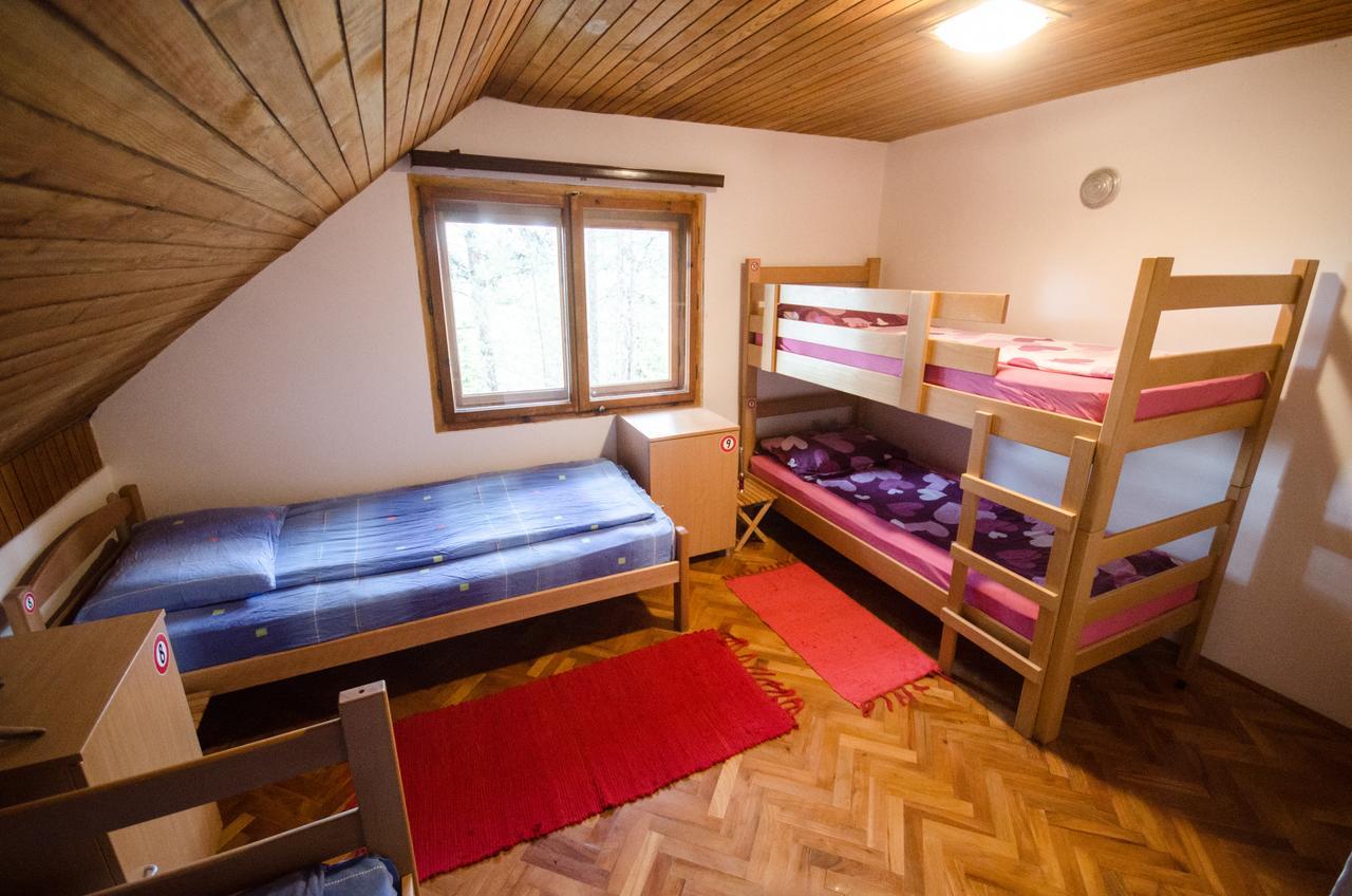 Rustic Home Tara Kaludjerske Bare Bagian luar foto