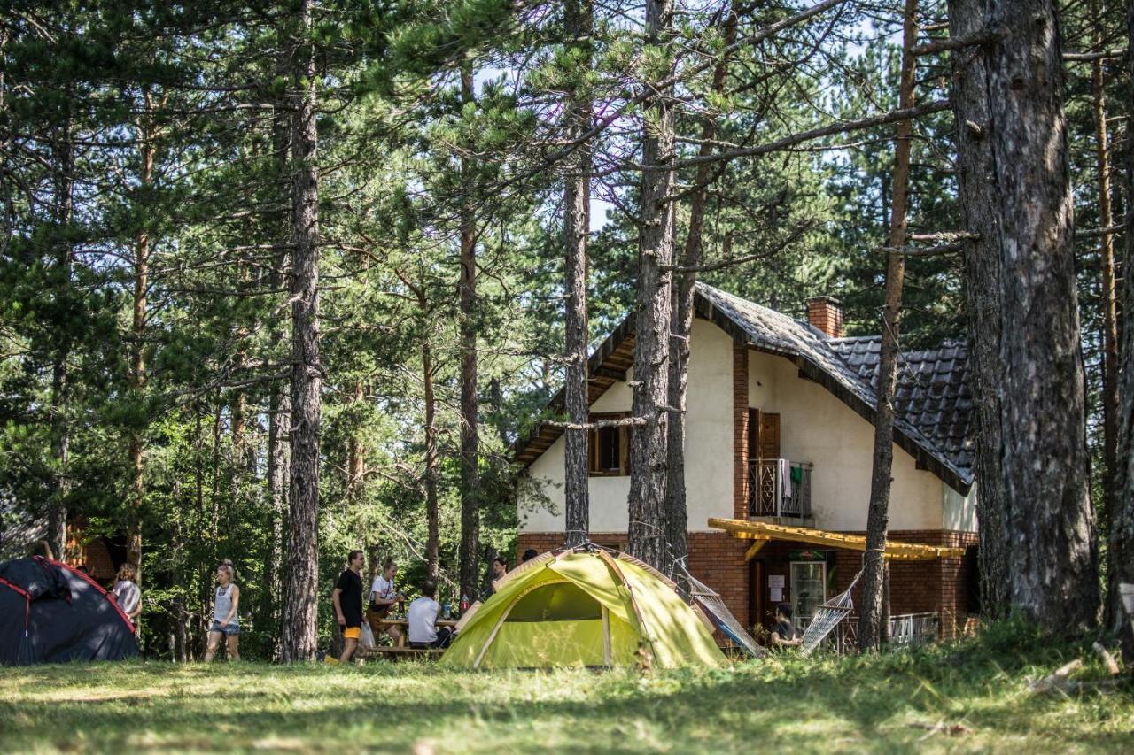 Rustic Home Tara Kaludjerske Bare Bagian luar foto